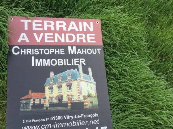 Terrain 2002 m² Vitry-le-François