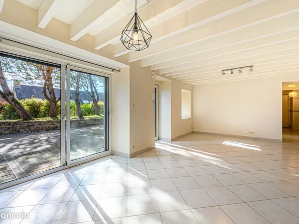 Maison Location Saint-Avé 7p 130m² 1650€