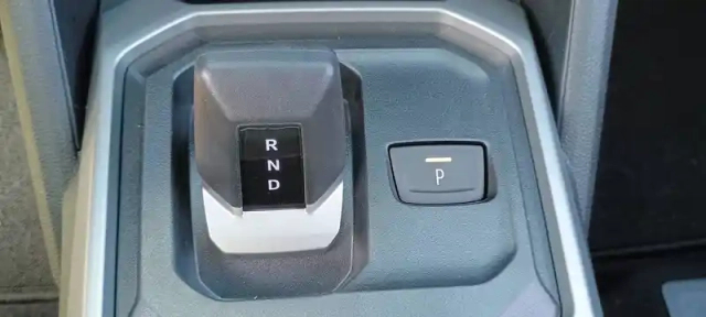 Dacia Bigster hybrid-g 150 4x4 — photo 49