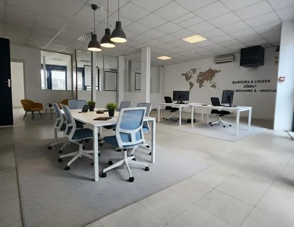 LOCAL D'ACTIVITÉS 210 m² - BUREAUX + STOCKAGE - NARBONNE
