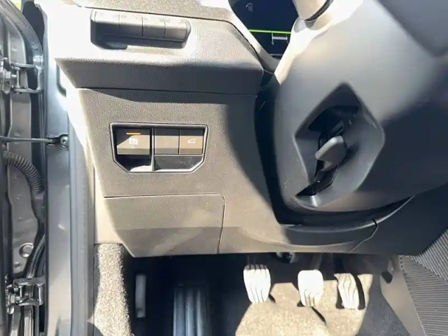 Dacia Bigster mild hybrid 140 — photo 11
