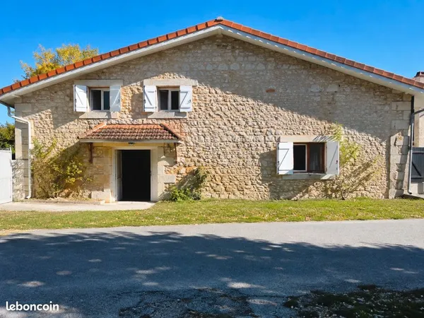 Maison pierre 163m2- 3 chambres- terrain 675m2-Saint Laurent du Médoc