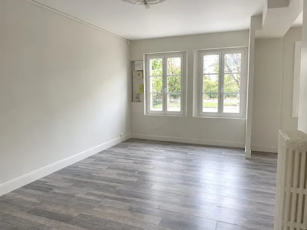 APPARTEMENT F4 À BEAUGENCY