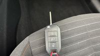 Peugeot 208 1.2 PureTech 100ch S&S Active — photo 16