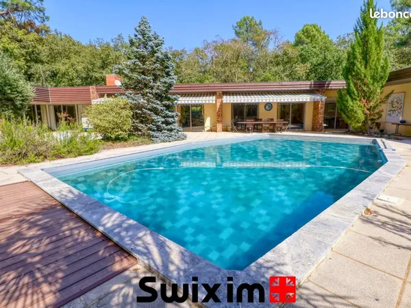 Propriété 10 pièces 325 m²
