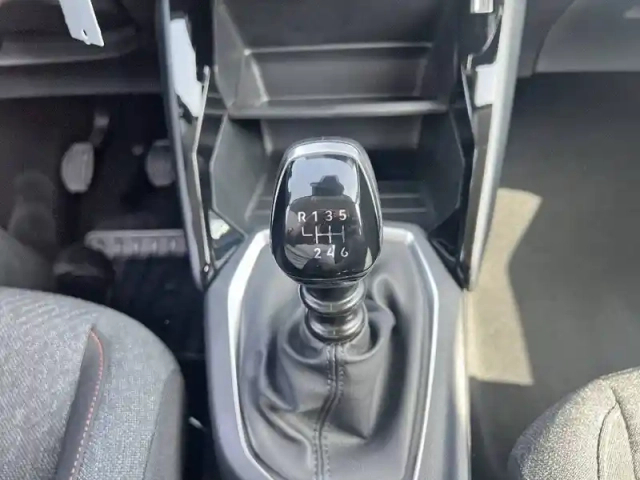 Peugeot 208 100 s&amp;s bvm6 — photo 42