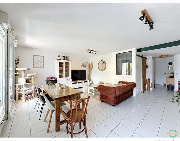 Appartement 2 pièces 64 m²