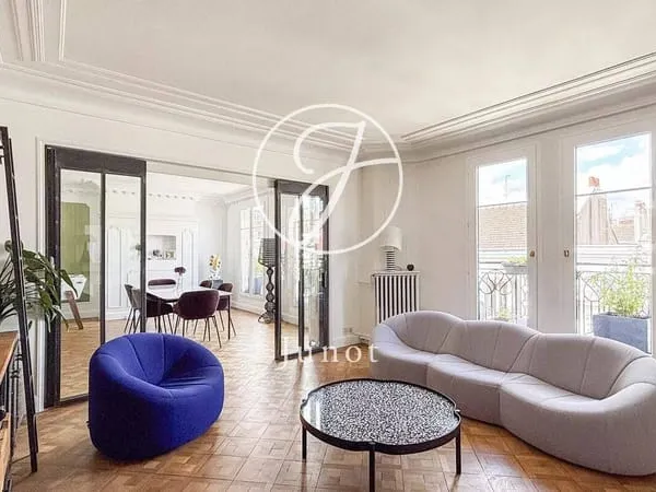 Appartement 7 pièces 187 m²