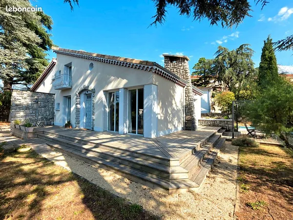 Maison 6 pièces 180 m²