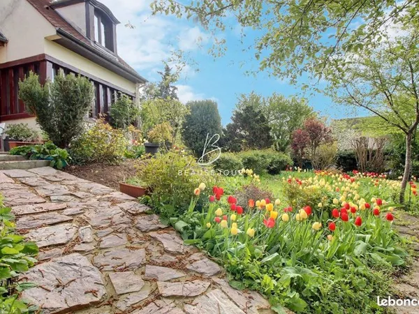 Maison 7 pièces 166 m²