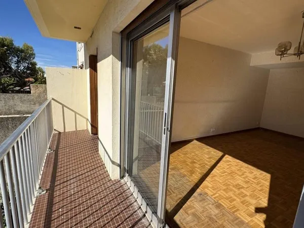 T3 balcon SUD et parking