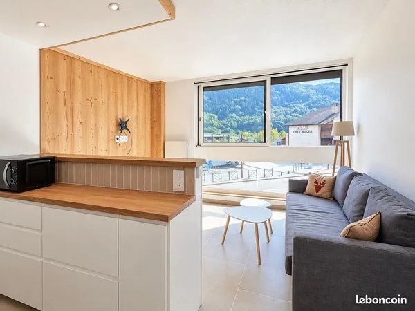 À louer à l'année - Appartement meublé rénové de 29 m² à Bourg-Saint-Maurice