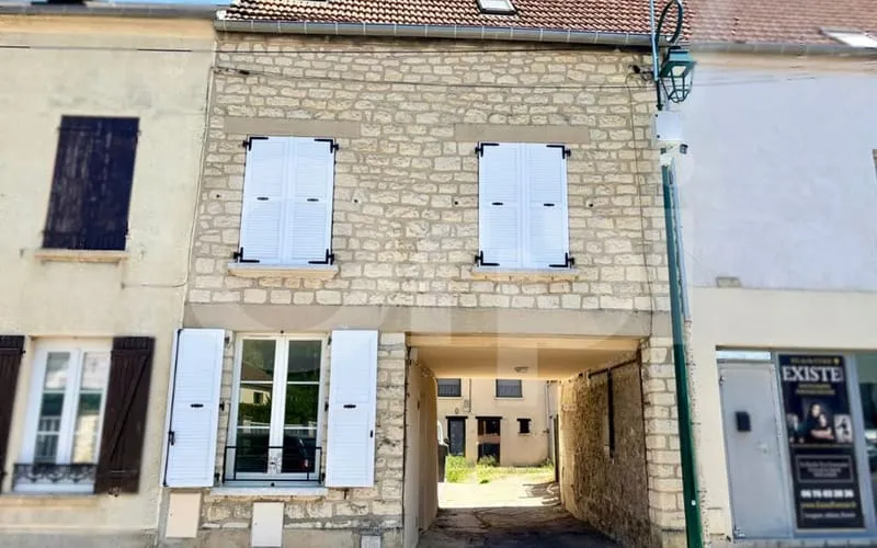 Photo 1