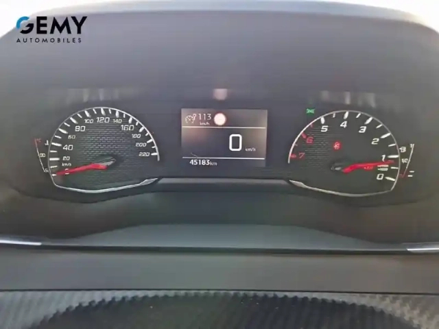 Peugeot 2008 puretech 130 s&amp;s bvm6 — photo 17