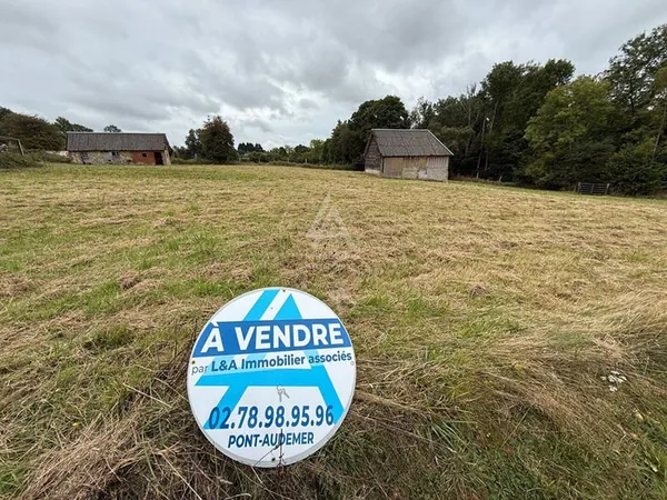 Terrain 3566 m²