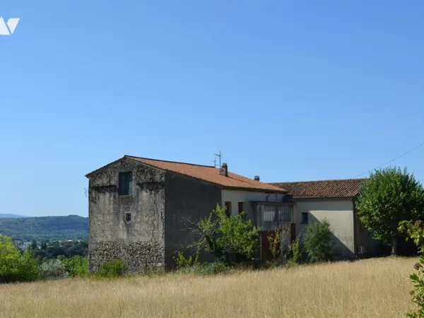 Maison 11 pièces 260 m²