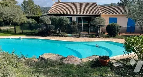 Villa 7 pièces 150 m²