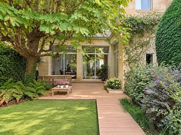 BORDEAUX SAINT SEURIN - BELLE MAISON BOURGEOISE EN PARFAIT ÉTAT - 5 CHAMBRES - JARDIN - STATIONNEMEN