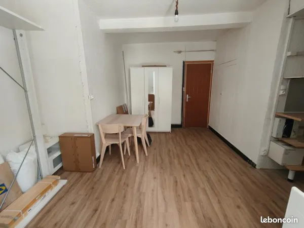 Studio 1 pièce 18 m²