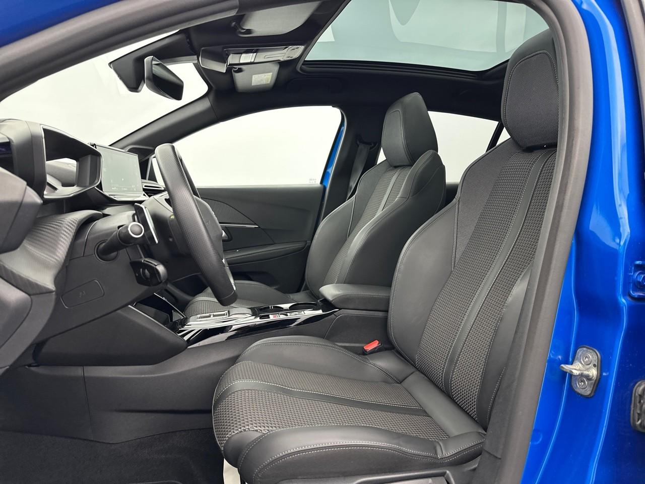 Peugeot 208 puretech 100 s&s eat8 gt — photo 9