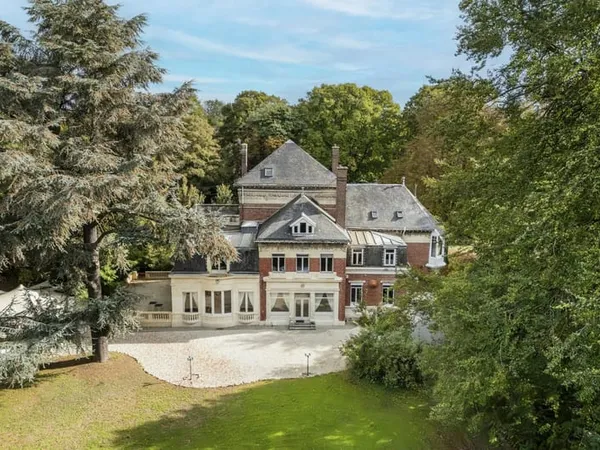 Manoir De Caractere Avec 2 Hectares