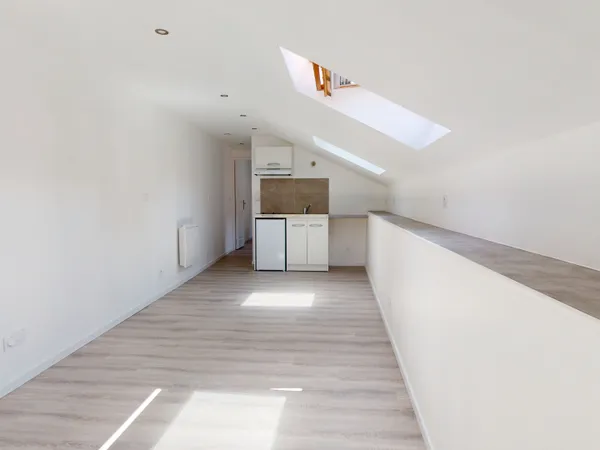 A louer à LONGJUMEAU, un appartement de 2 pièces