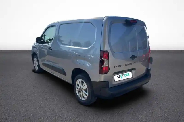 Peugeot Partner fgn diesel 130 ch m charg ut maj aut — photo 4