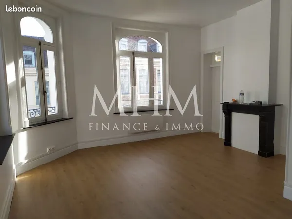 Bureaux 69 m² Douai