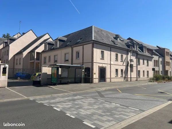 Appartement prés de 60m2 Lèves centre ville