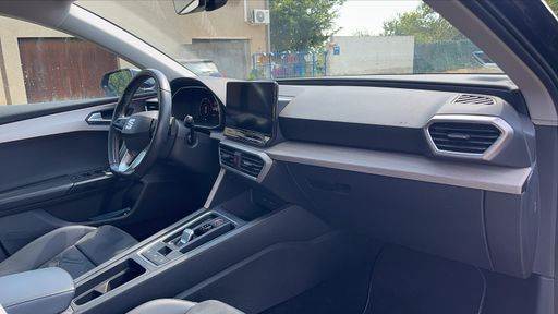 Seat Leon 1.5 eTSI 150 DSG7 - Xcellence – 2022 – 38684 km – Hybride essence – Boîte Automatique — photo 32