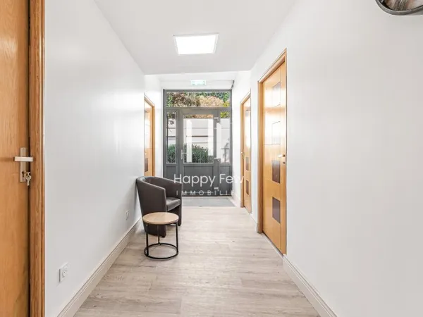 Bureau pour professions libérales et de santé de 9 à 14m2 dans espace partagé de 90m2 Saint Maur des