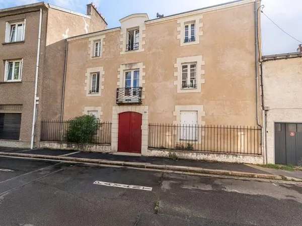 Immeuble 330 m²