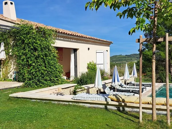 Villa 5 pièces 185 m²