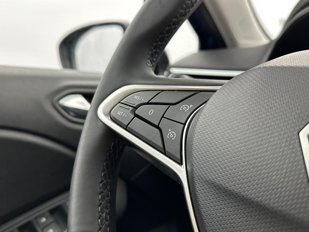 Renault Clio blue dci 100 ch gsr2 evolution — photo 17