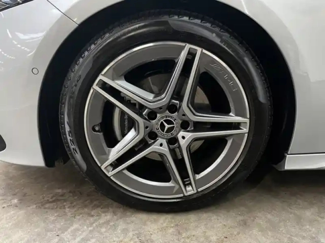 Mercedes Classe A 200 d amg line — photo 9
