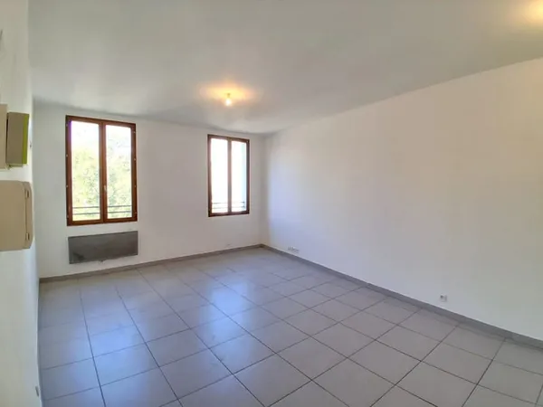 Studio 1 pièce 30 m²