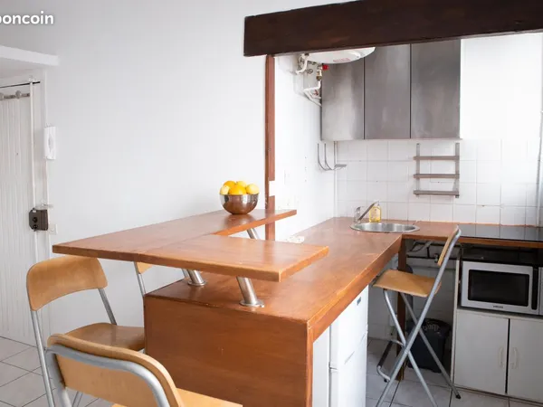 Appartement meublé, métro Goncourt - 870 cc