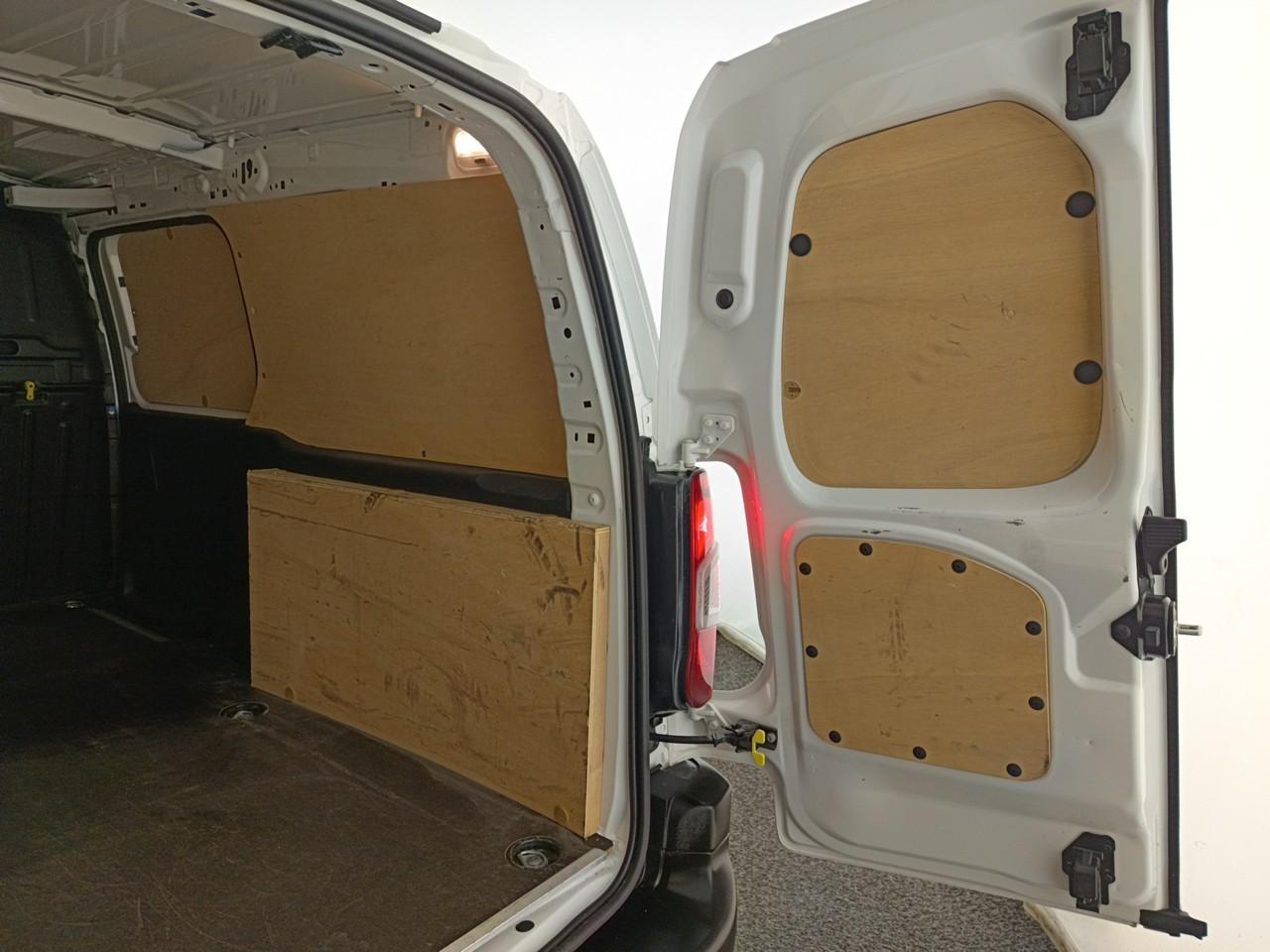 Citroën Berlingo van xl 950 bluehdi 100 s&s bvm5 club — photo 28