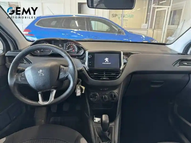 Peugeot 208 1.2 puretech 82ch bvm5 — photo 8