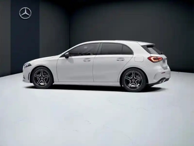 Mercedes Classe A 200 amg line — photo 32