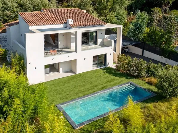 Villa 6 pièces 208 m²