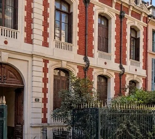 Chambre privative dans colocation meublée de 600m2 avec jardin - Hypercentre