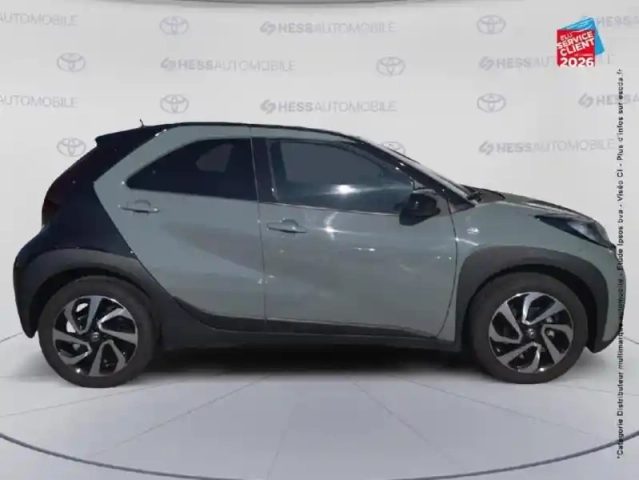 Toyota Aygo X 1.0 vvt-i 72ch design my24 — photo 4