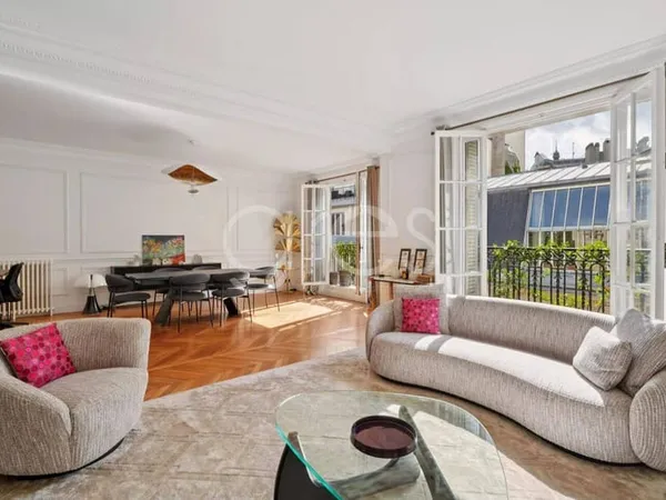 Appartement 5 pièces 152 m²