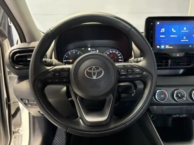 Toyota Yaris 120 vvt-i dynamic business 5p mc24 — photo 6