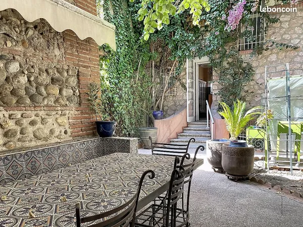 Maison 10 pièces 210 m²