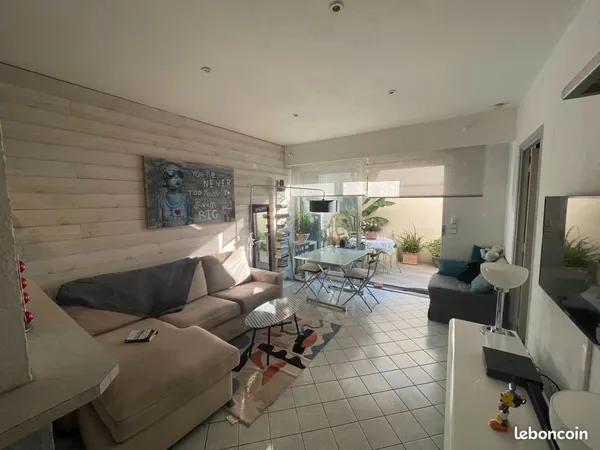 Retour à la vente prix en baisse - Beau 2 pièces, terrasse 20 m2