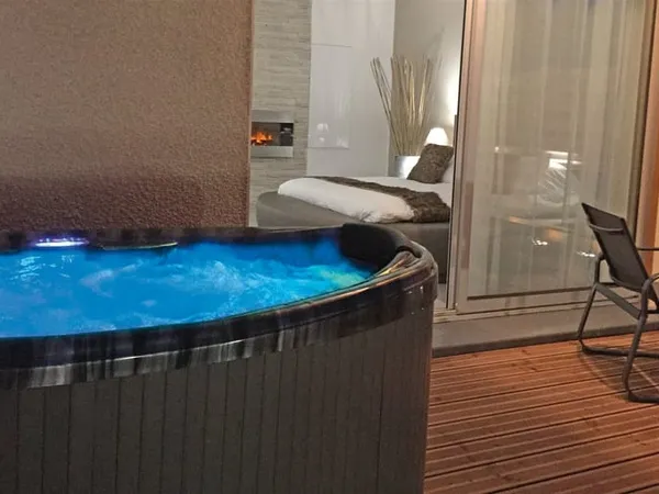 Villa 3 Lofts Avec Spa — Business 100% Clé En Main (Carcassonne Château Unesco) Haute rentabilité po