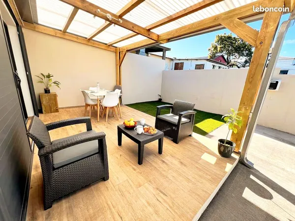 ✨T2 meublé avec terrasse de 14m² - un cocon privilégié à St-Pierre