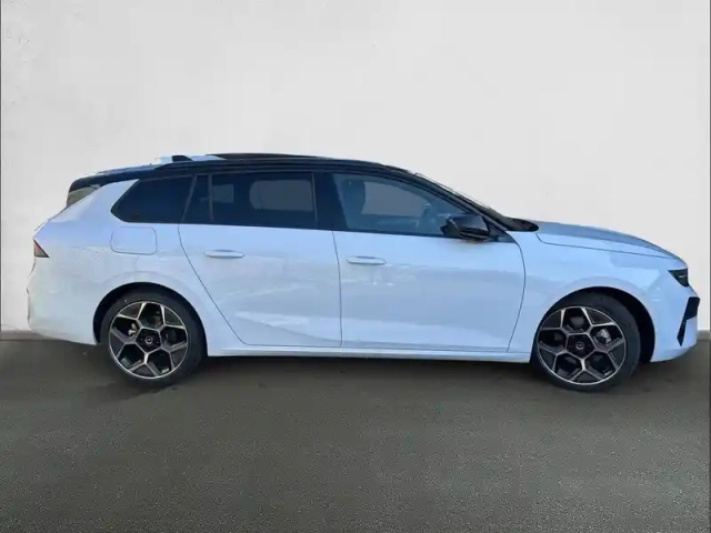 Opel Astra sports tourer 1.2 turbo hybride 145 ch automatique — photo 4